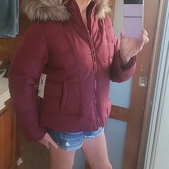NWT Maralyn & Me Wine Hooded Cozy Puffer Coat With Faux Fur Trim Size XL - Picture 2 of 14